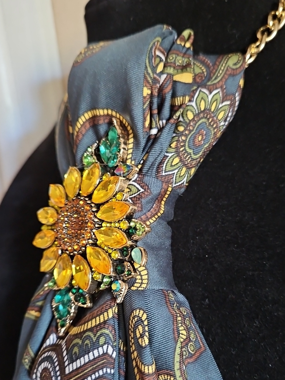 Green, Yellow & Brown Paisley Necktie Necklace w/ a Beautiful Sunflower Brooch - Picture 5 of 6
